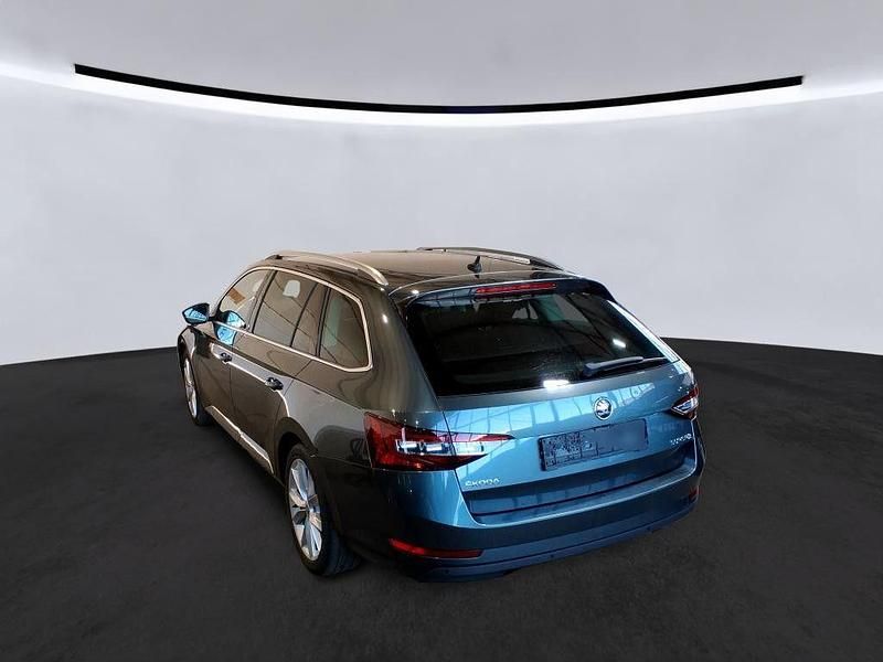 Gebraucht Skoda Superb Style 190 PS (139 kW) 2019 Grau Kombi