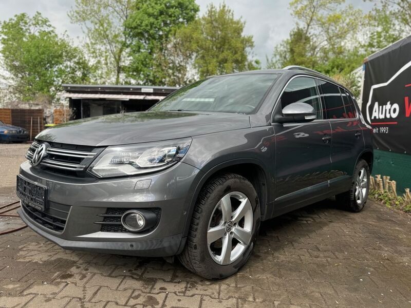 Grau Gebraucht 2015 VW Tiguan Exclusive SUV | 15.990 € (Fairer Preis) - Bild 1/4