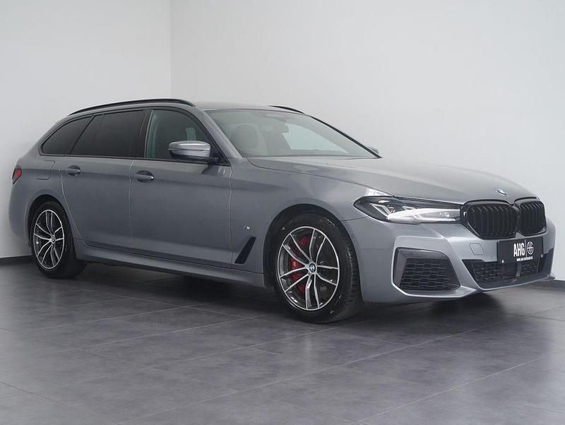 Gebraucht BMW 540 M Sport 333 PS (244 kW) 2023 Grau Kombi