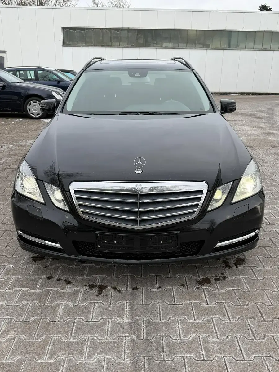 Usata Mercedes E250 204 CV (150 kW) 2012 Nero Station wagon