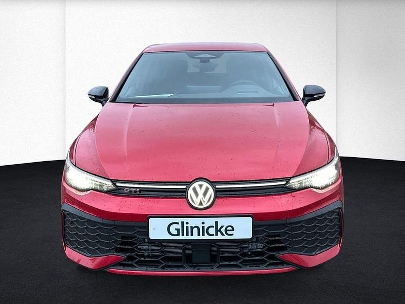 Neu VW Golf VIII GTI 265 PS (194 kW) 2026 Rot Limousine