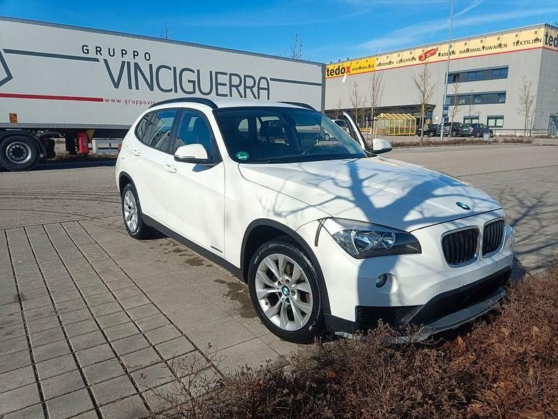 Gebraucht BMW X1 143 PS (105 kW) 2015 Weiß SUV