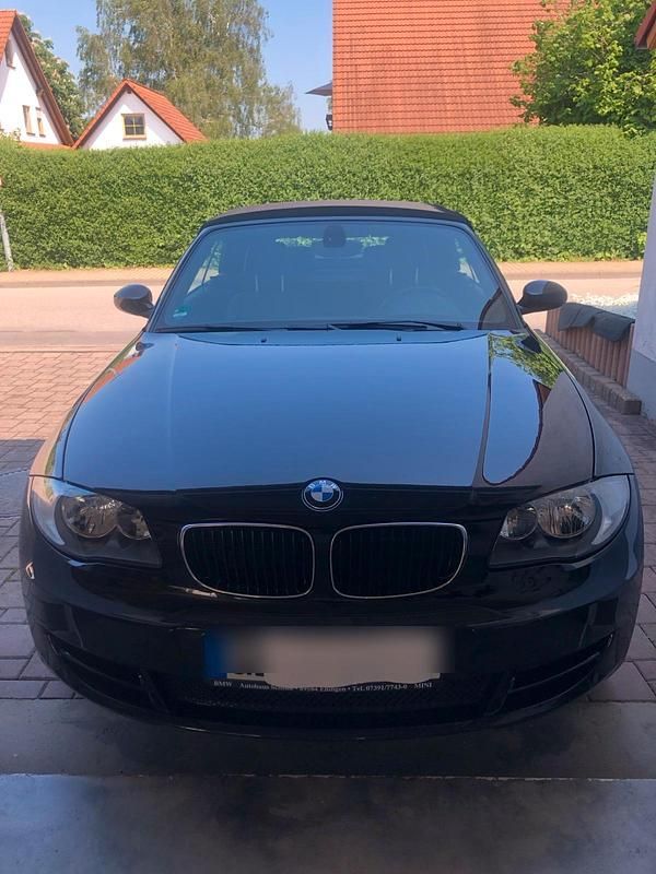 Gebraucht BMW 118 Cabriolet 143 PS (105 kW) 2010 Schwarz Cabrio