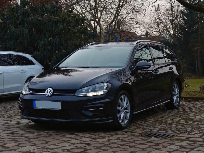 Gebraucht VW Golf VII R-line 150 PS (110 kW) 2020 Schwarz Kombi