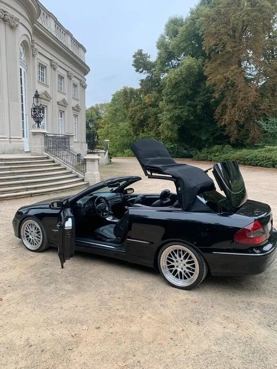 Gebraucht Mercedes CLK320 224 PS (164 kW) 2006 Schwarz Cabrio