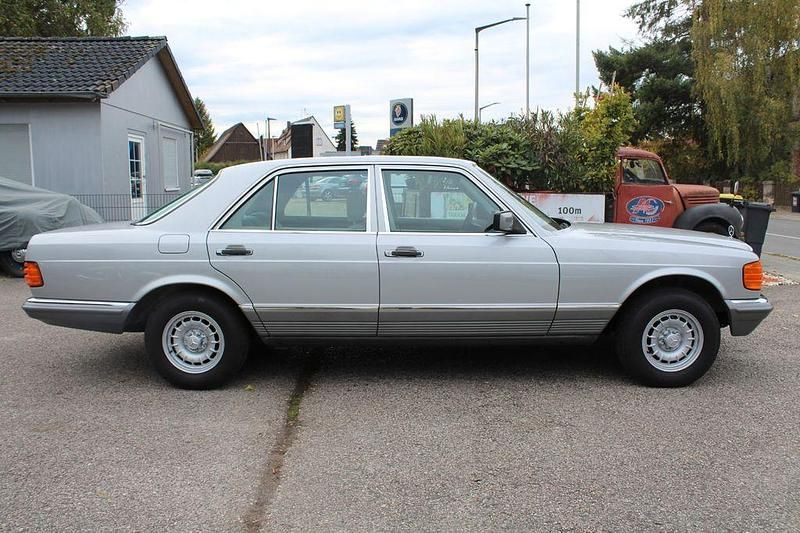 Gebraucht Mercedes 380 SE 204 PS (150 kW) 1984 Silber Limousine