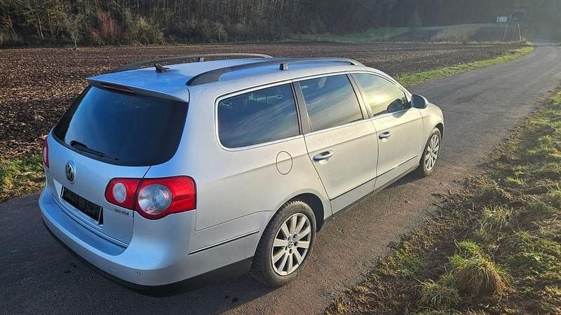 Gebraucht VW Passat Highline 140 PS (102 kW) 2010 Silber Kombi