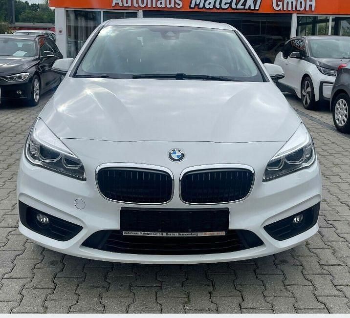 Gebraucht BMW 218 Active Tourer 136 PS (100 kW) 2016 Weiß Van / Kleinbus