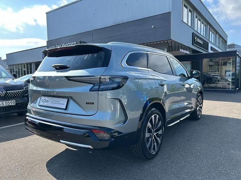Neu Renault Espace Techno 200 PS (147 kW) 2025 Grau Van / Kleinbus