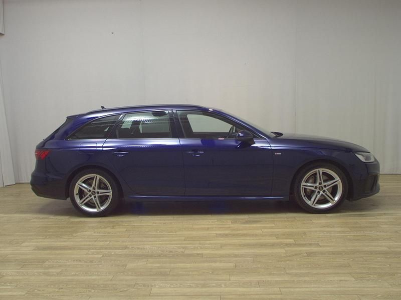 Blau Gebraucht 2022 Audi A4 S-Line Kombi | 19.980 € (Guter Preis) - Bild 1/4