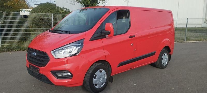 Rot Gebraucht 2019 Ford Transit Custom Van / Kleinbus | 9.750 € (Superpreis) - Bild 1/4