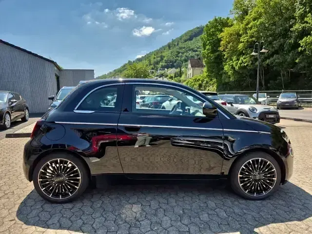 Gebraucht Fiat 500e La Prima 86 kW (118 PS) 2022 Schwarz Cabrio