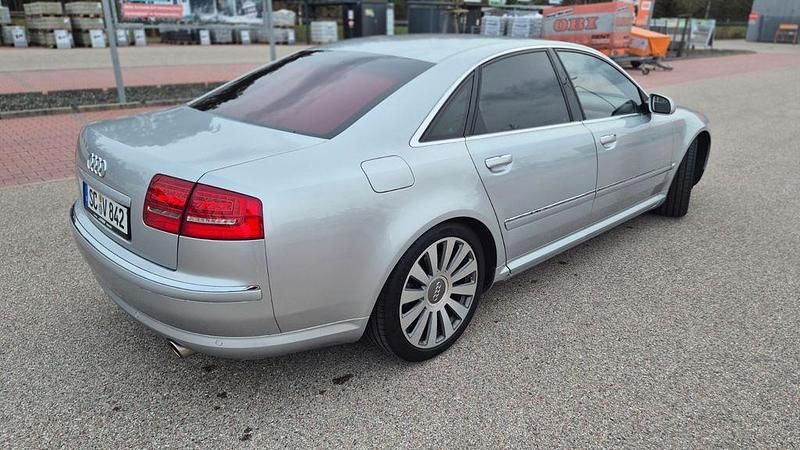 Second-hand Audi A8 Performance 335 CP (246 kW) 2003 Argintiu Berlinǎ