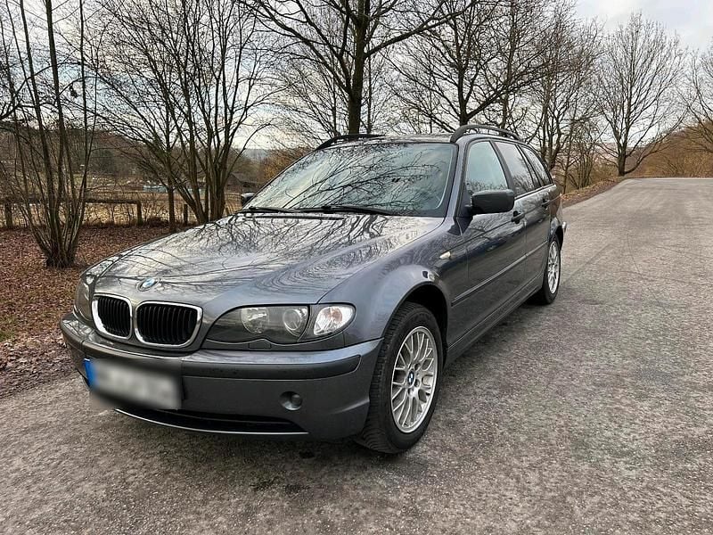 Gebraucht BMW 320 150 PS (110 kW) 2001 Silber Kombi