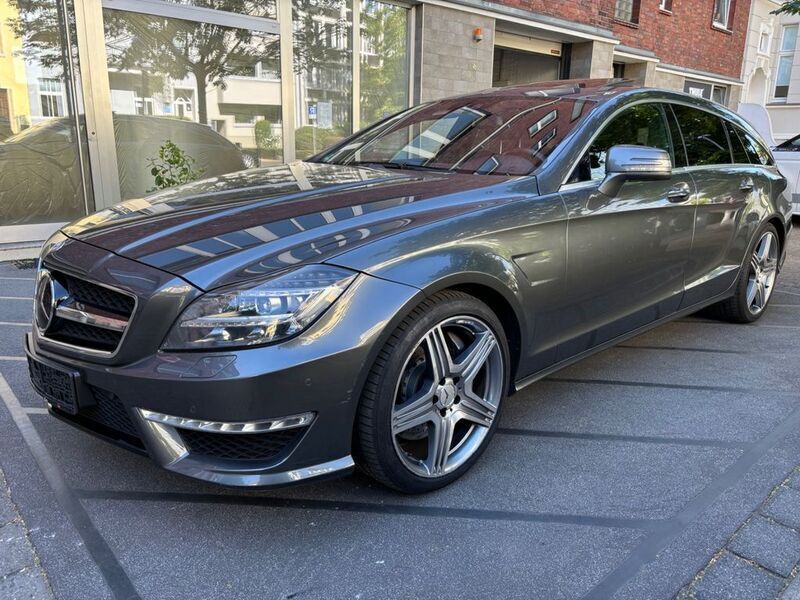 Grau Gebraucht 2012 Mercedes CLS63 AMG Shooting Brake AMG Kombi | 27.850 € (Fairer Preis) - Bild 1/4