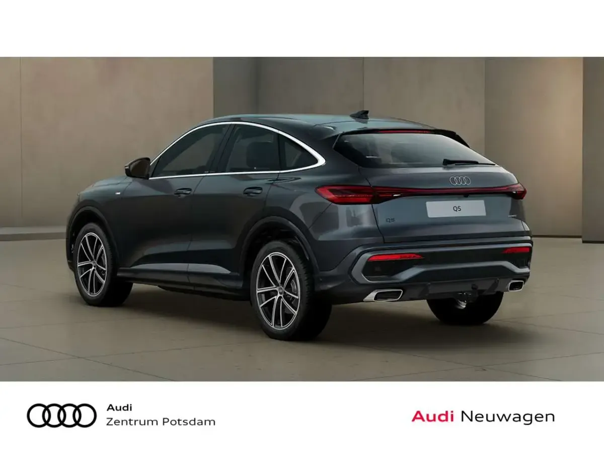 Neu Audi Q5 Sportback Sport 204 PS (150 kW) 2026 Grau SUV