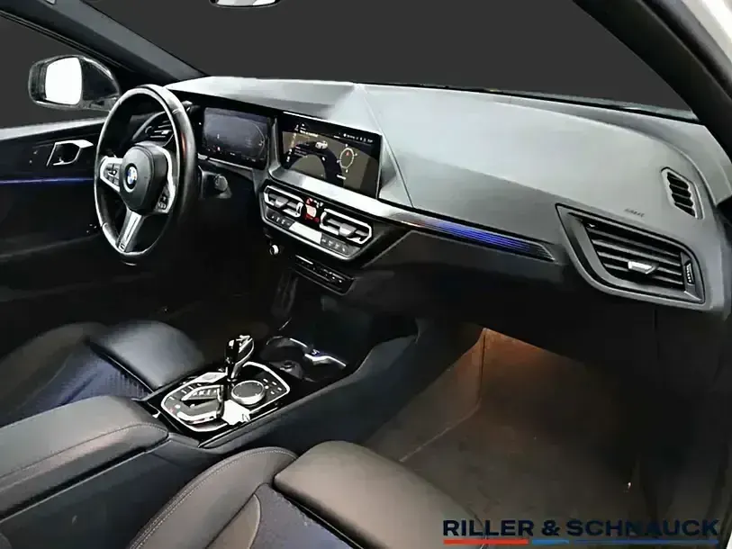 Gebraucht BMW 118 M Sport 2023 Weiss Limousine