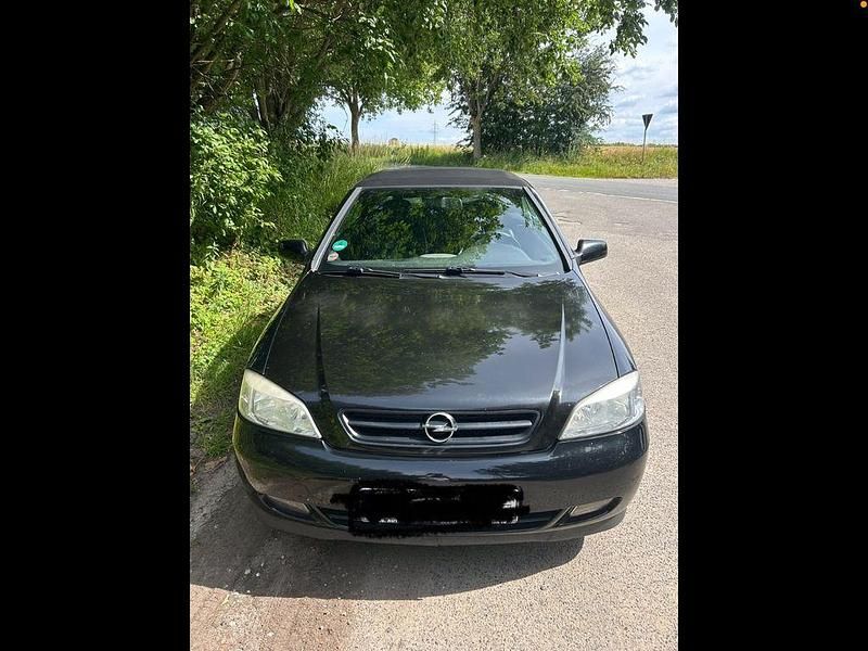 Gebraucht Opel Astra Cabriolet Edition 147 PS (108 kW) 2004 Schwarz Cabrio