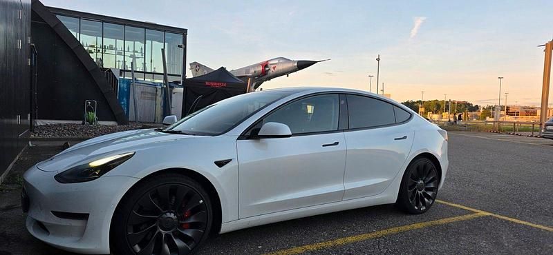 Gebraucht Tesla Model 3 Performance 377 kW (513 PS) 2021 Weiß Limousine