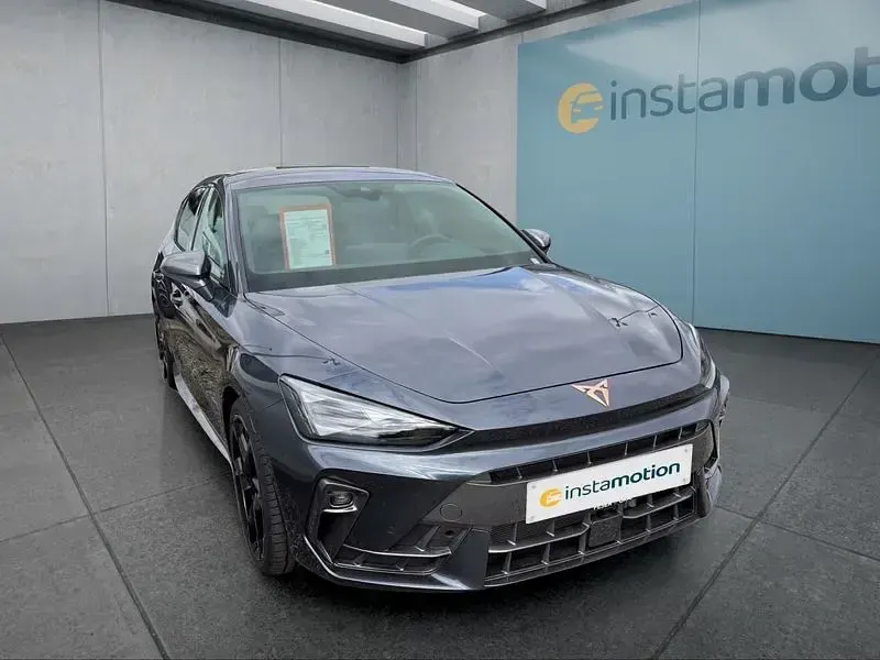 Gebraucht Cupra Leon 150 PS (110 kW) 2025 Grau Kleinwagen