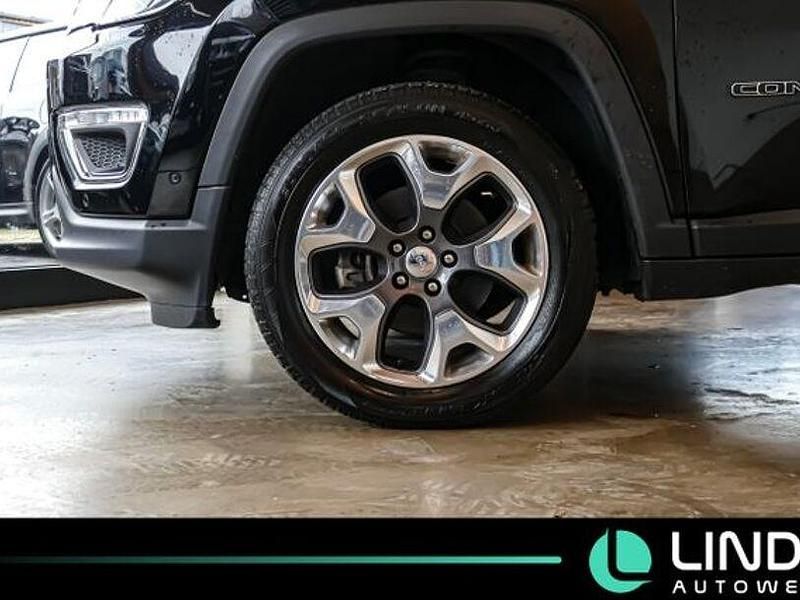 Gebraucht Jeep Compass Limited 170 PS (125 kW) 2020 Diamond black crystal p/c SUV