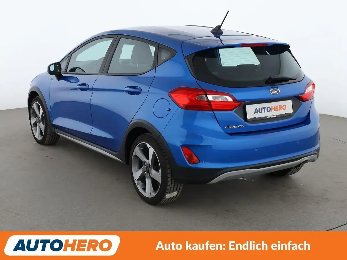 Gebraucht Ford Fiesta Active 101 PS (74 kW) 2019 Blau Kleinwagen