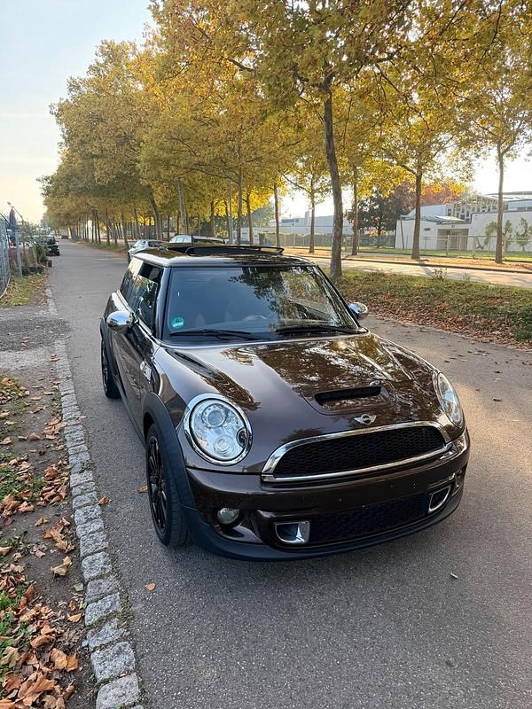 Braun Gebraucht 2011 Mini Cooper S Kleinwagen | 7.999 € (Fairer Preis) - Bild 1/4