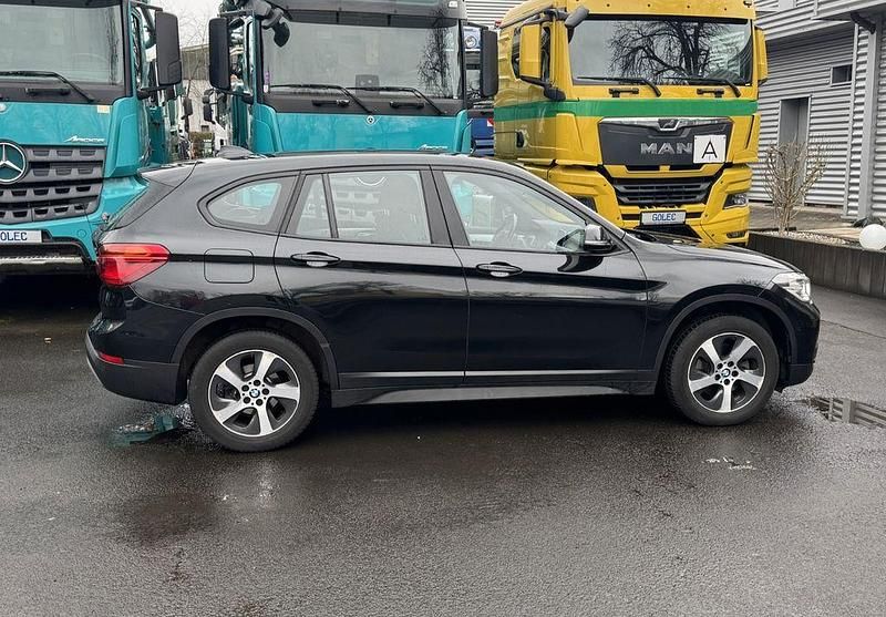 Gebraucht BMW X1 Advantage 150 PS (110 kW) 2016 Schwarz SUV
