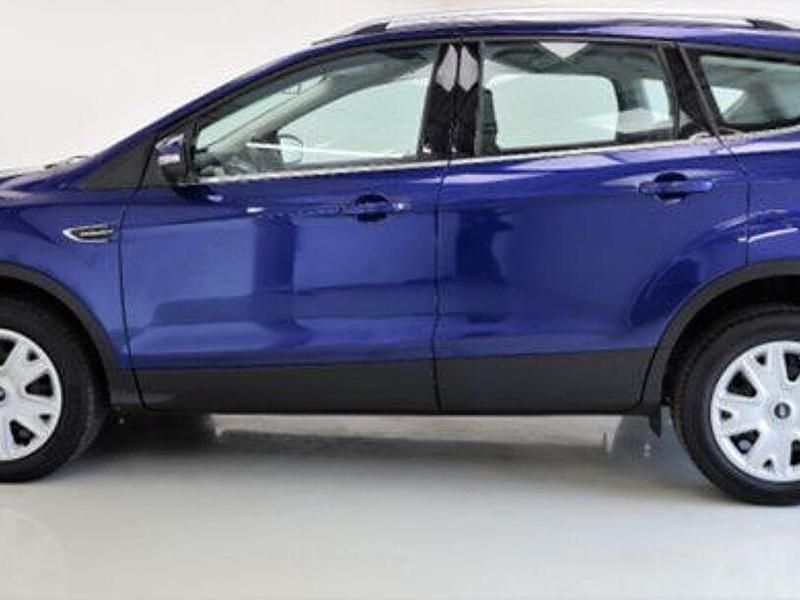 Gebraucht Ford Kuga Trend 120 PS (88 kW) 2018 Blau SUV