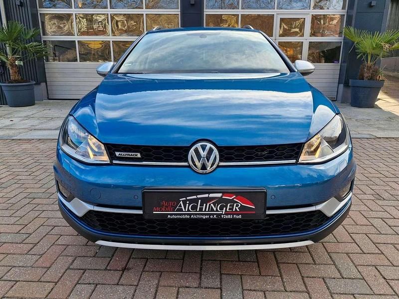 Gebraucht VW Golf Alltrack 184 PS (135 kW) 2016 Pacific blue Kombi
