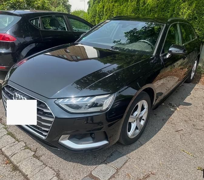 Schwarz Gebraucht 2021 Audi A4 Advanced Kombi | 22.500 € (Guter Preis) - Bild 1/4