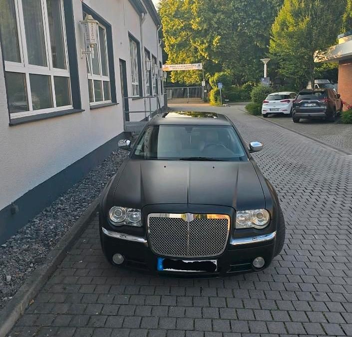 Schwarz Gebraucht 2008 Chrysler 300C Limousine | 4.999 € (Guter Preis) - Bild 1/4