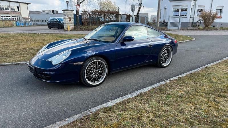 Używany Porsche 911 Carrera 320 KM (235 kW) 2002 Niebieski Coupe