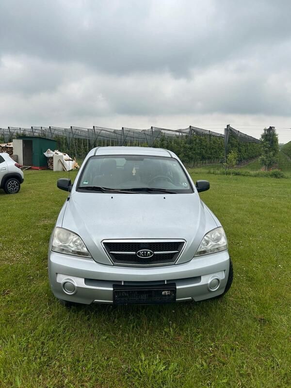 Silber Gebraucht 2007 Kia Sorento LX SUV | 2.400 € (Fairer Preis) - Bild 1/4