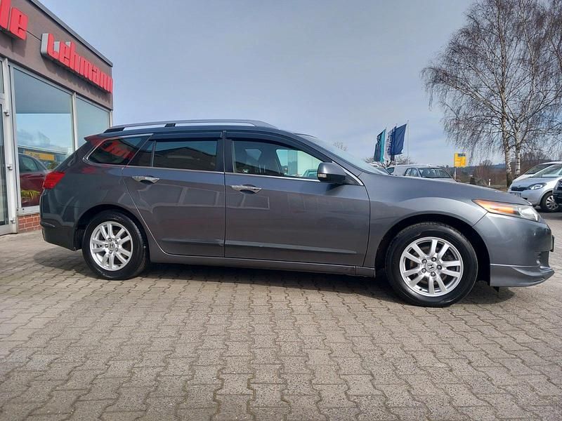 Gebraucht Honda Accord Elegance 156 PS (114 kW) 2010 Grau Kombi
