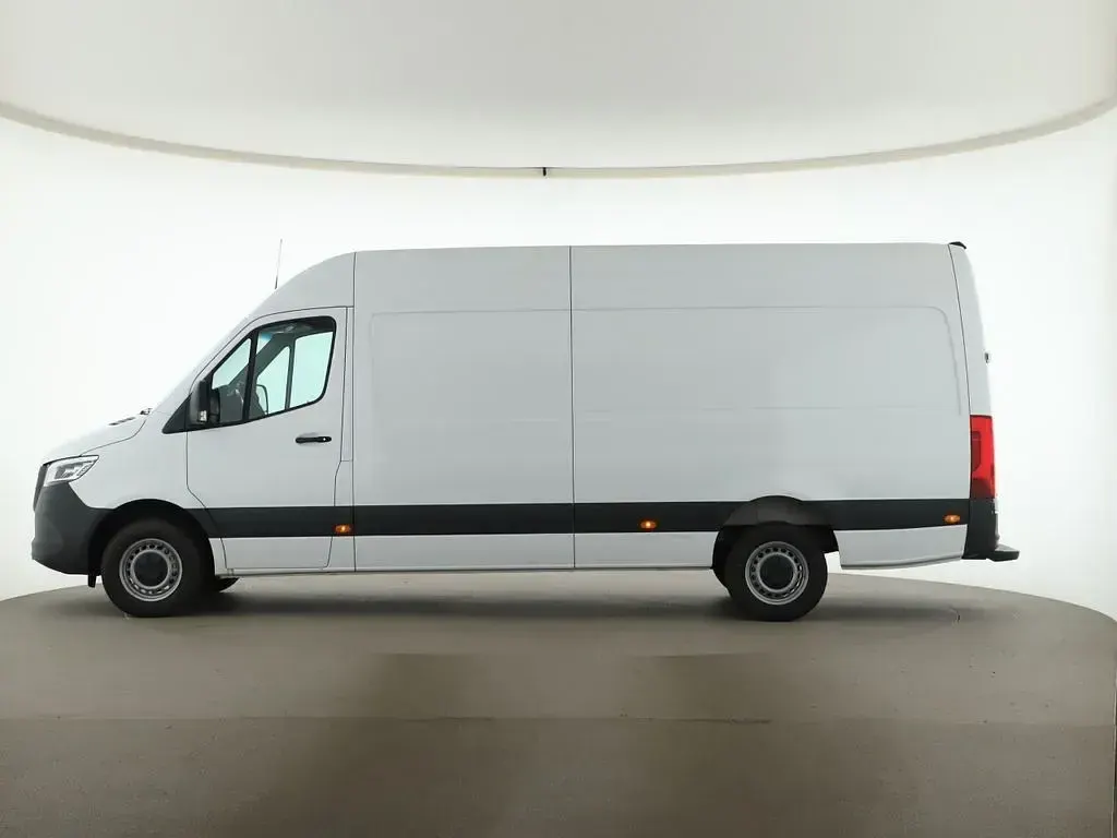 Gebraucht Mercedes Sprinter 170 PS (125 kW) 2024 Weiß Van