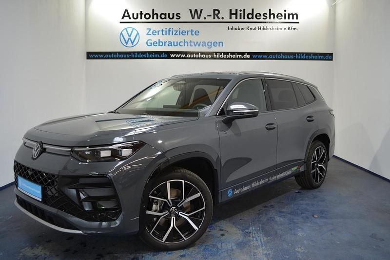 Grau Gebraucht 2025 VW Tayron R-line SUV | 59.914 € (Teuer) - Bild 1/4
