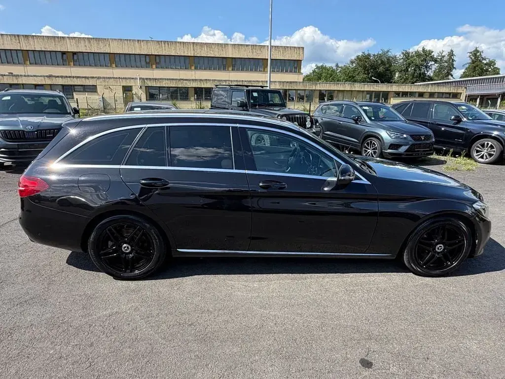 Gebraucht Mercedes C220 Avantgarde 170 PS (125 kW) 2017 Schwarz Limousine