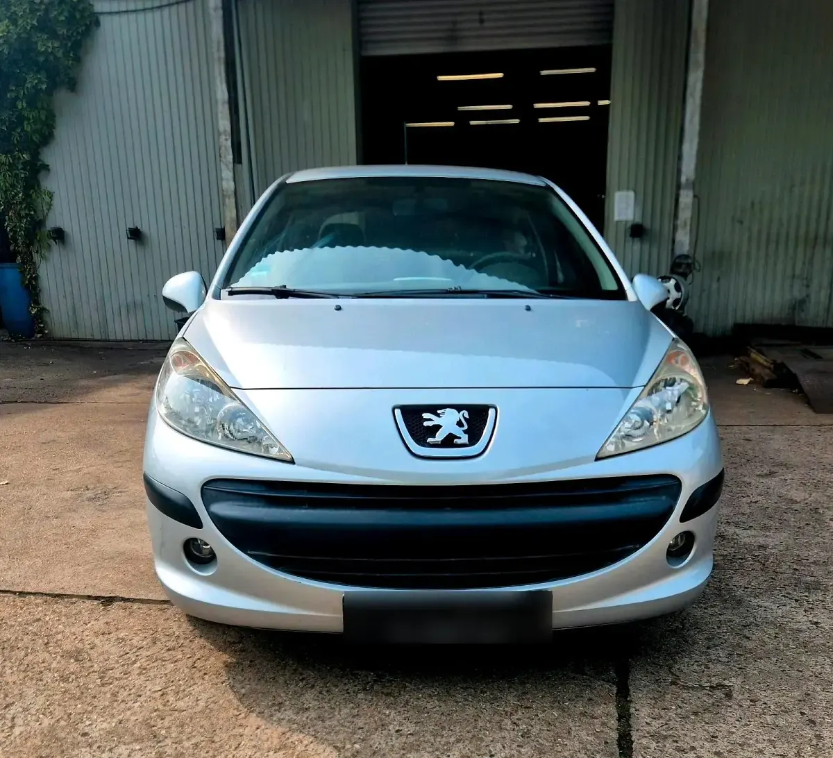 Gebraucht Peugeot 207 88 PS (64 kW) 2006 Silber Kleinwagen