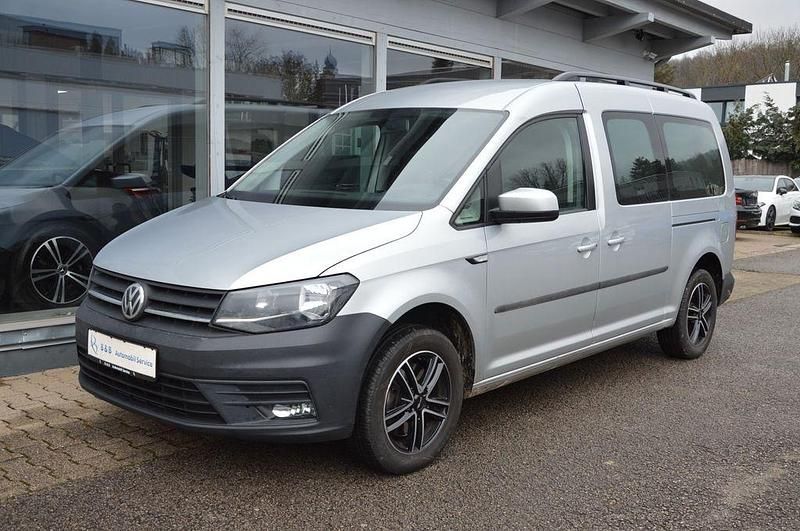 Gebraucht VW Caddy Maxi Trendline 102 PS (75 kW) 2018 Reflexsilber Van / Kleinbus