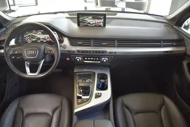 Second-hand Audi Q7 S-Line 272 CP (200 kW) 2017 Negru SUV