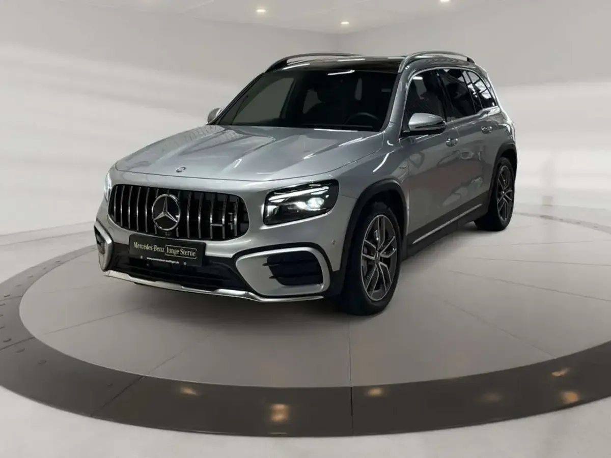 Gebraucht Mercedes GLB35 AMG 306 PS (225 kW) 2025 Silber SUV