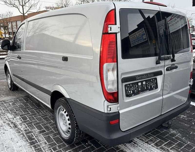 Gebraucht Mercedes Vito 116 PS (85 kW) 2007 Silber Van