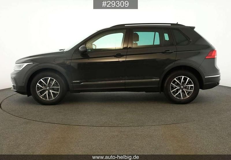 Gebraucht VW Tiguan Life 245 PS (180 kW) 2022 Grau SUV