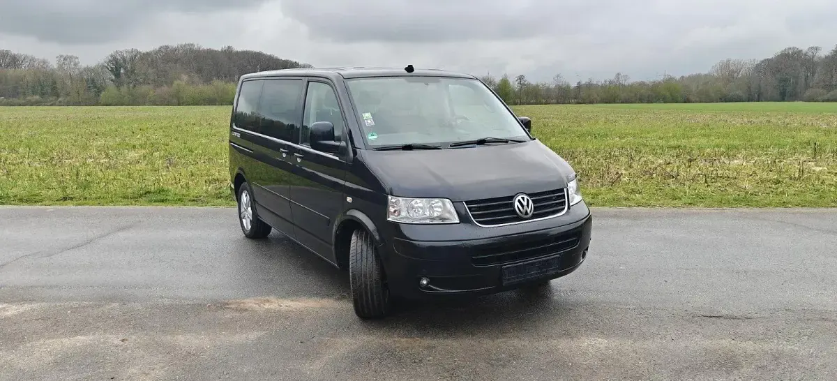 Usata VW Multivan 129 CV (94 kW) 2009 Nero Monovolume