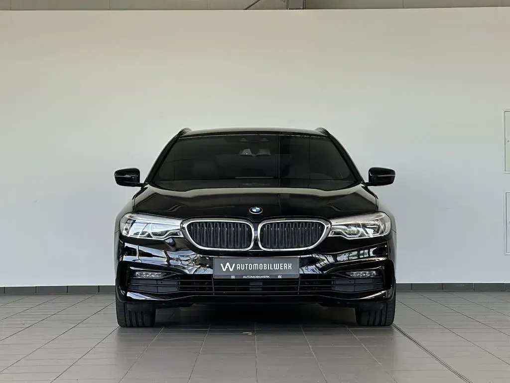 Gebraucht BMW 530 Sport Line 252 PS (185 kW) 2019 Schwarz Limousine
