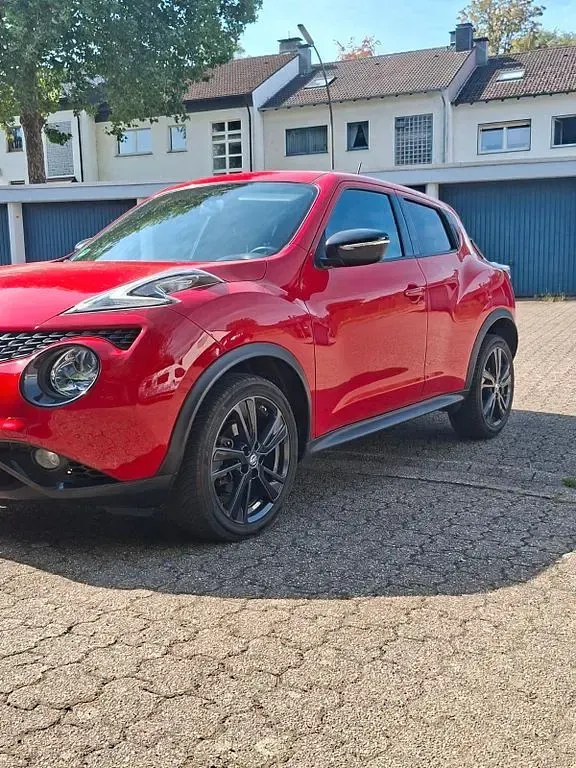 Gebraucht Nissan Juke Tekna 116 PS (85 kW) 2015 Rot SUV