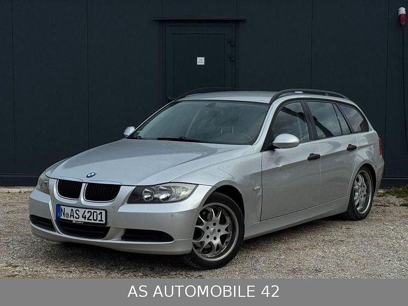 Silber Gebraucht 2006 BMW 320 Kombi | 2.390 € (Superpreis) - Bild 1/4