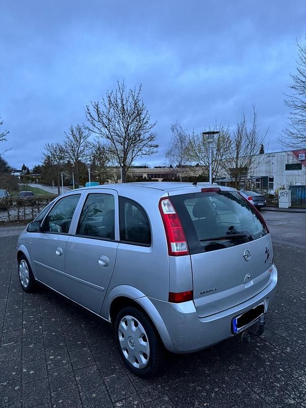 Gebraucht Opel Meriva 101 PS (74 kW) 2005 Silber Van / Kleinbus