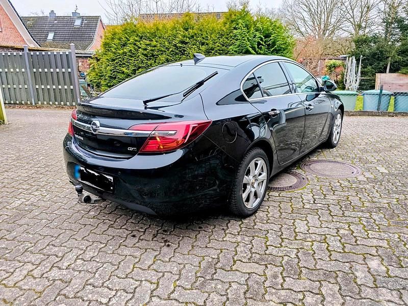 Gebraucht Opel Insignia 170 PS (125 kW) 2015 Schwarz Limousine